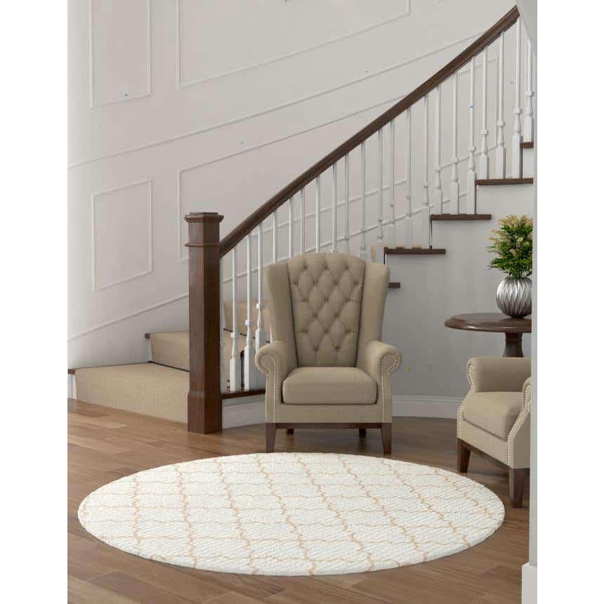 Uptown Area Rug 7' 10" x 7' 10", Round White. Picture 3