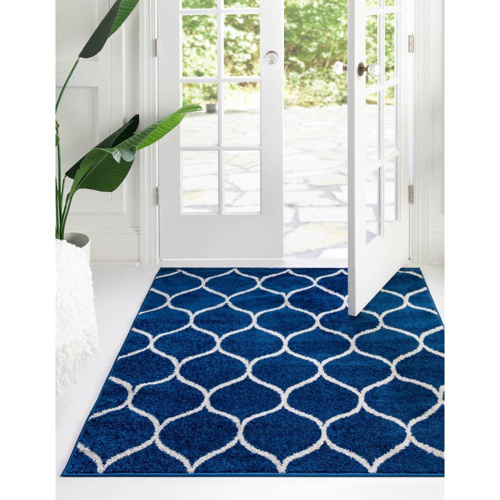 Unique Loom 7 Ft Square Rug in Navy Blue (3151665). Picture 1