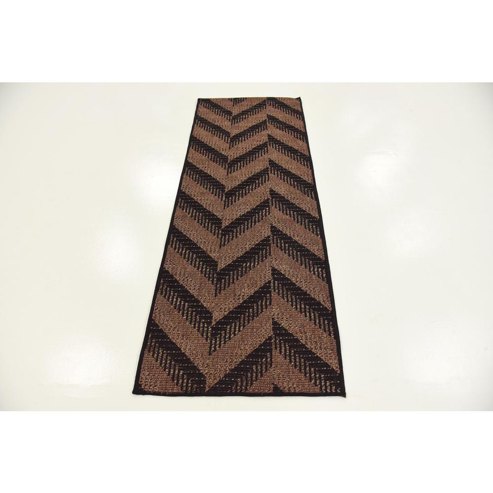 Outdoor Chevron Rug, Brown (2' 2 x 6' 0). Picture 4