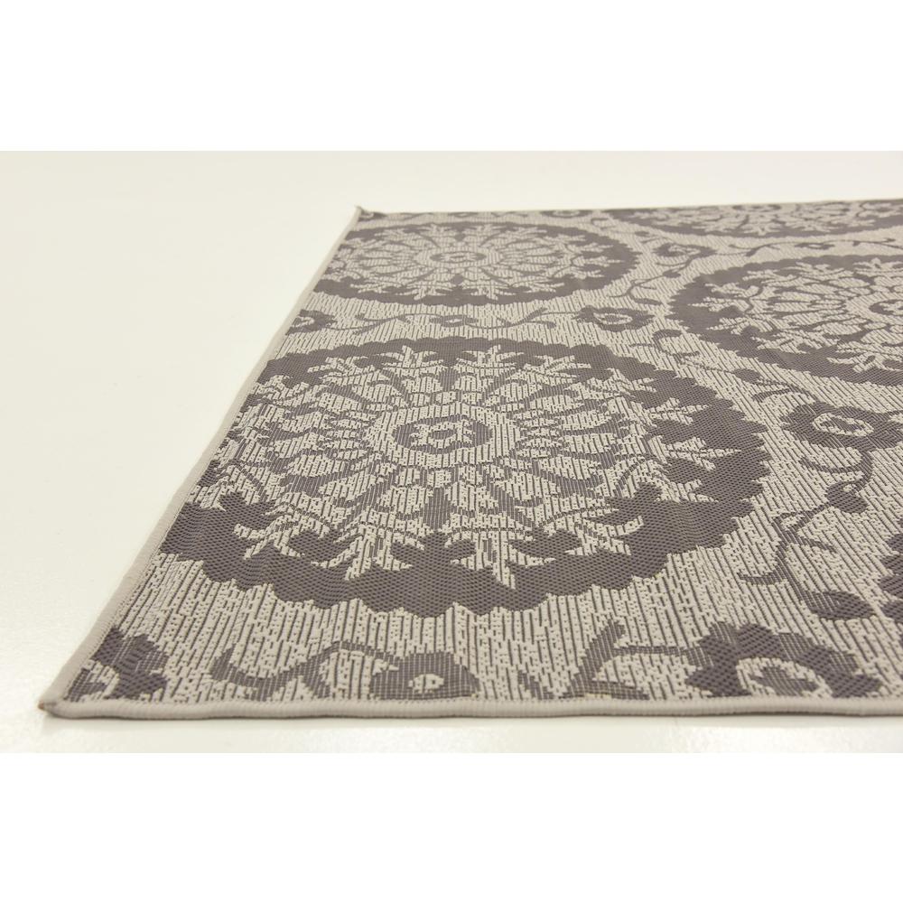 Outdoor Medallion Rug, Gray (6' 0 x 6' 0). Picture 6
