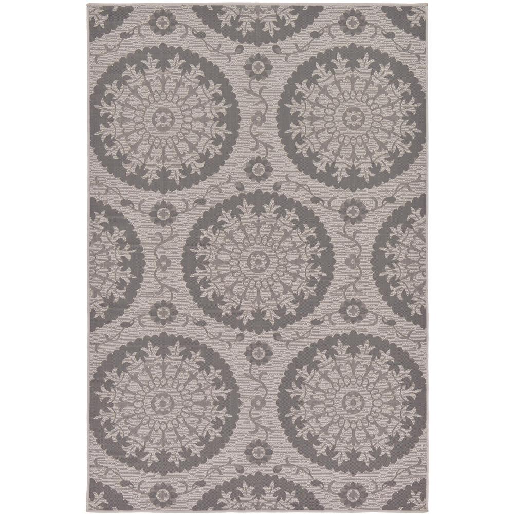 Outdoor Medallion Rug, Gray (5' 3 x 8' 0). Picture 1