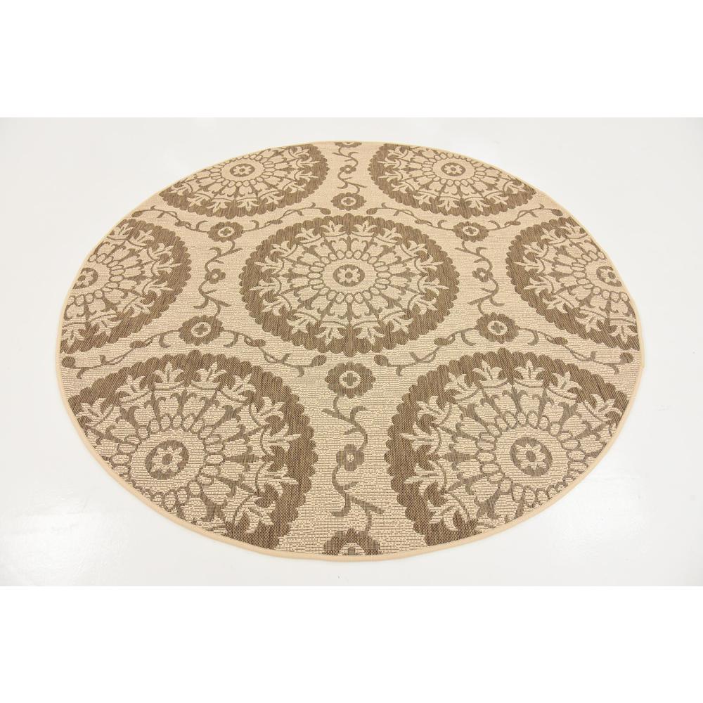Outdoor Medallion Rug, Brown (6' 0 x 6' 0). Picture 3