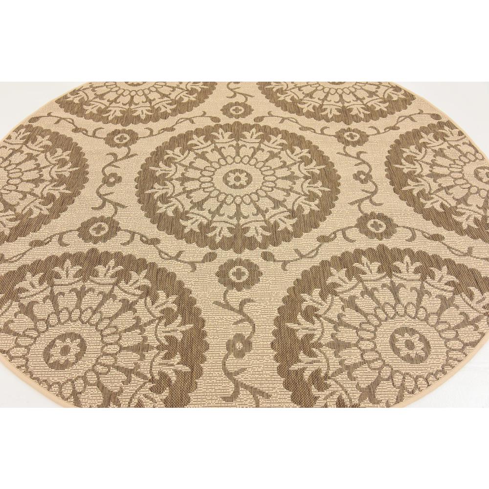 Outdoor Medallion Rug, Brown (6' 0 x 6' 0). Picture 4