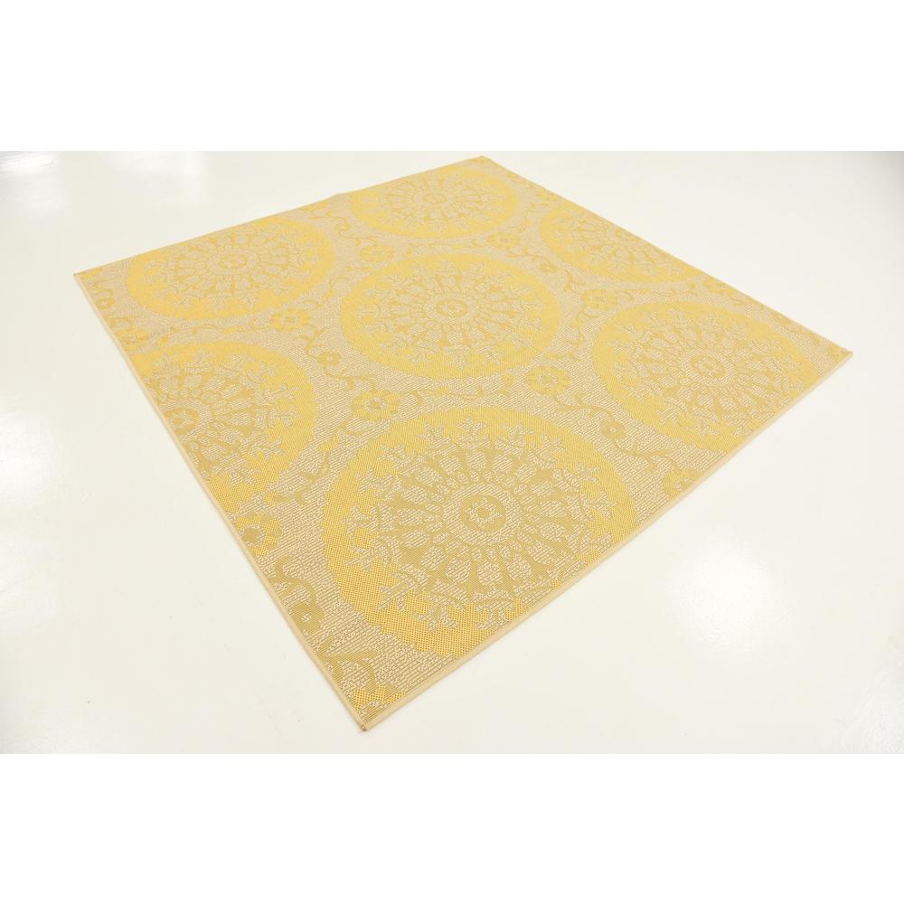 Outdoor Medallion Rug, Yellow (6' 0 x 6' 0). Picture 3