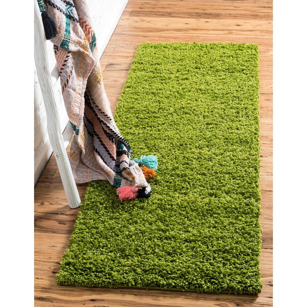 Solid Shag Rug, Grass Green (2' 6 x 10' 0). Picture 2