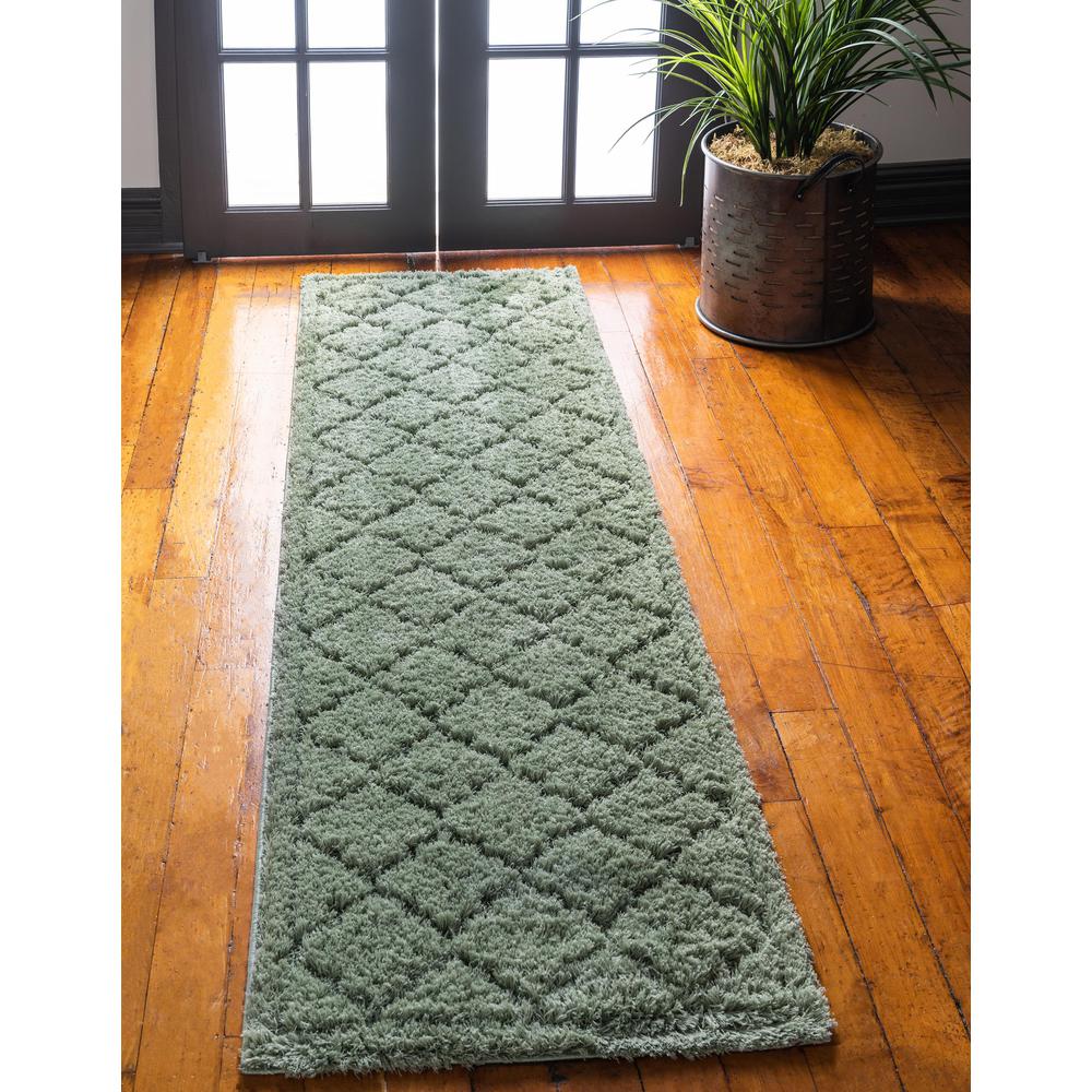 Traditional Trellis Shag Rug, Green (2' 7 x 10' 0). Picture 2