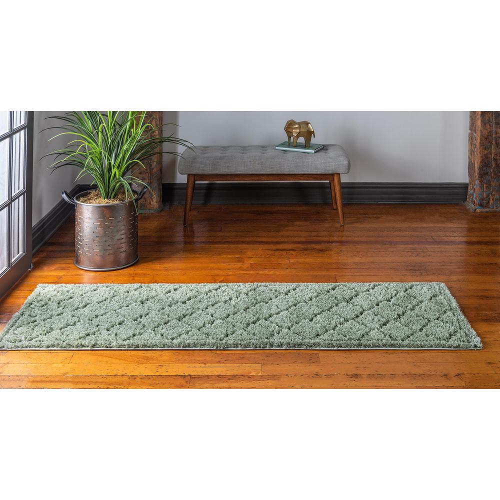 Traditional Trellis Shag Rug, Green (2' 7 x 10' 0). Picture 4