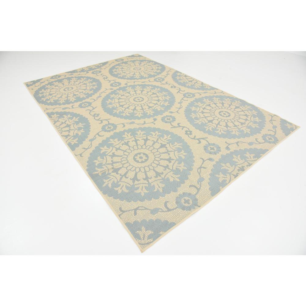 Outdoor Medallion Rug, Light Blue (6' 0 x 9' 0). Picture 3