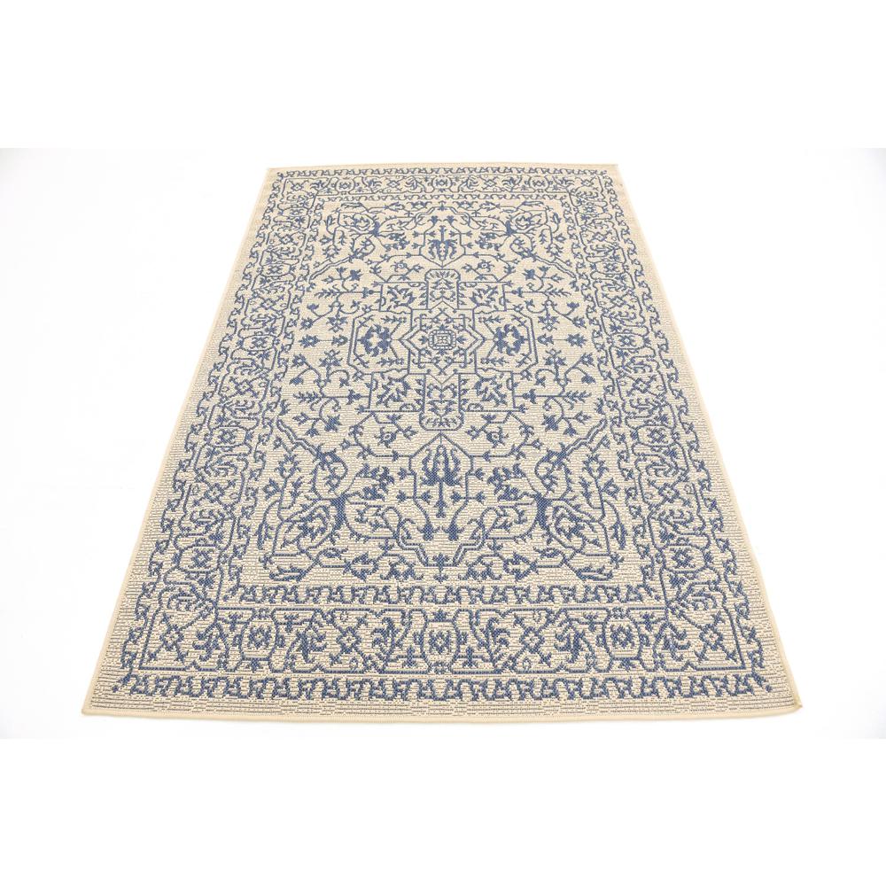 Outdoor Allover Rug, Beige/Blue (4' 0 x 6' 0). Picture 4