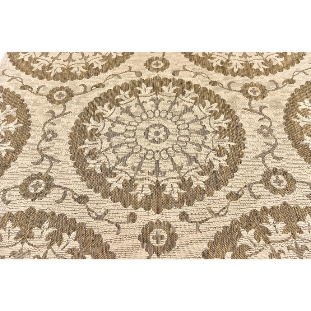 Outdoor Medallion Rug, Brown (6' 0 x 9' 0). Picture 5