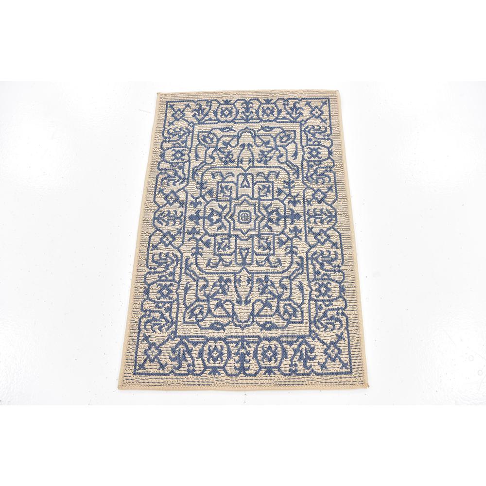 Outdoor Allover Rug, Beige/Blue (2' 0 x 3' 0). Picture 4