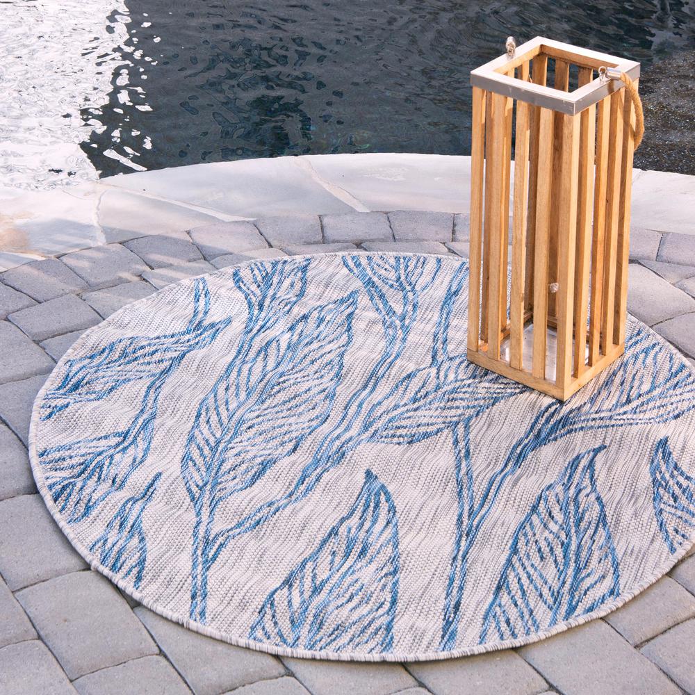 Outdoor Leaf Rug, Light Gray (4' 0 x 4' 0). Picture 2