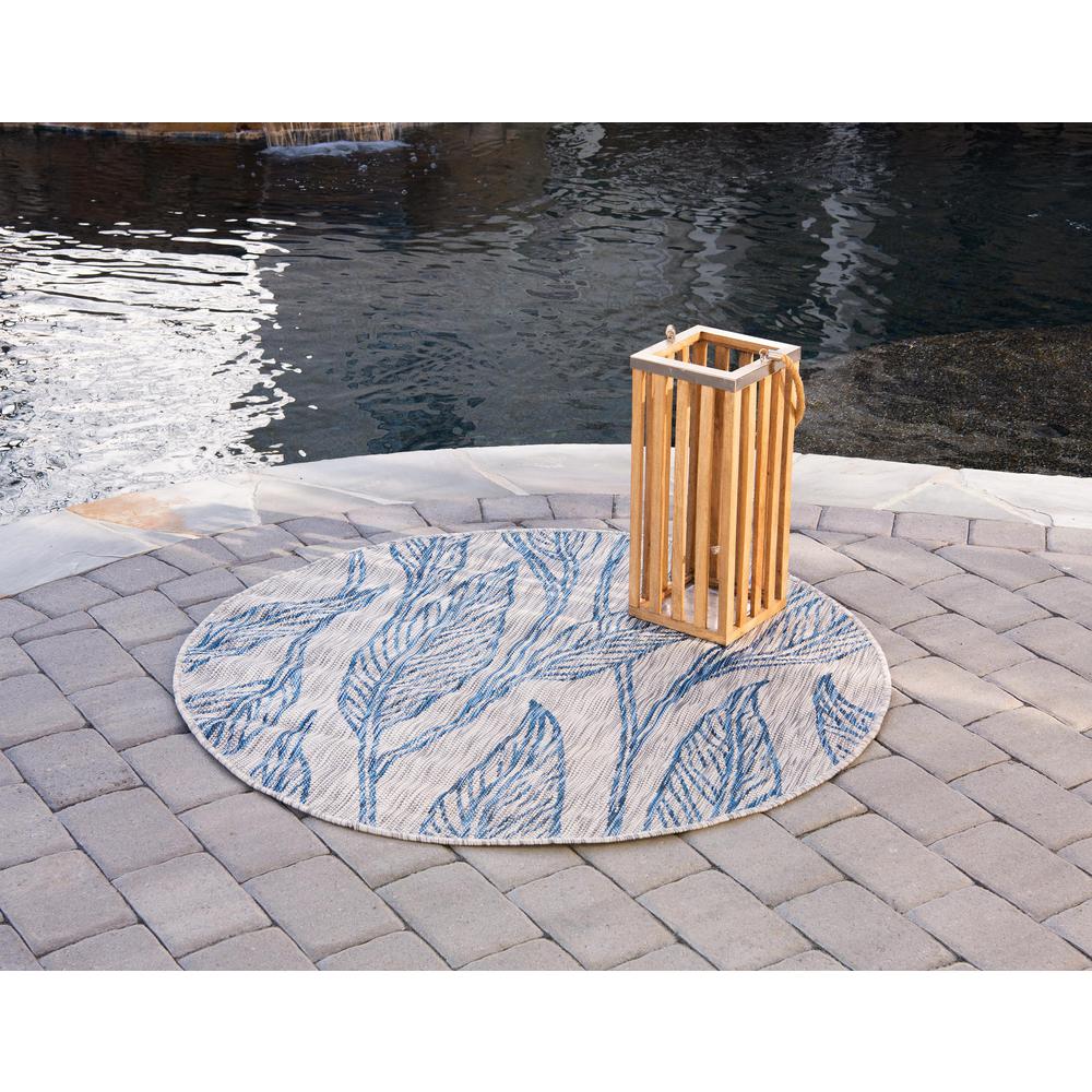 Outdoor Leaf Rug, Light Gray (4' 0 x 4' 0). Picture 3