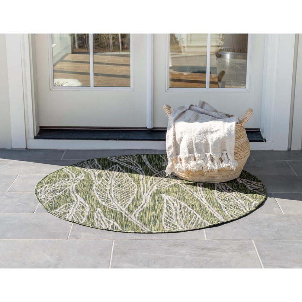 Outdoor Leaf Rug, Green (4' 0 x 4' 0). Picture 3