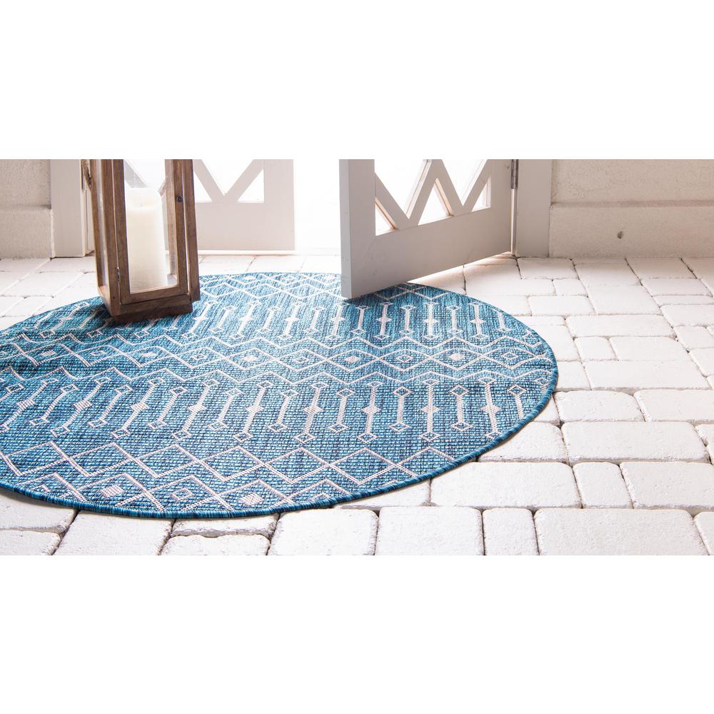 Outdoor Tribal Trellis Rug, Teal/Gray (4' 0 x 4' 0). Picture 4