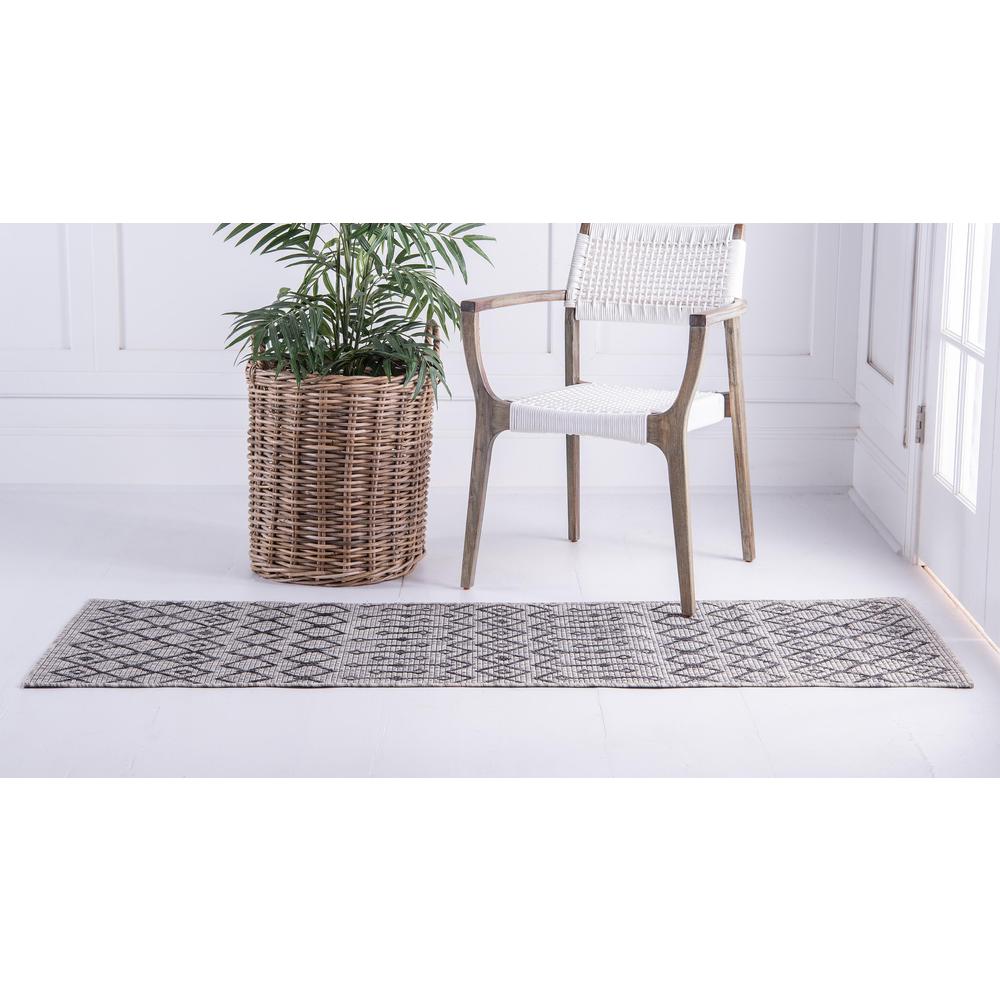 Outdoor Tribal Trellis Rug, Light Gray/Blue (2' 0 x 6' 0). Picture 3