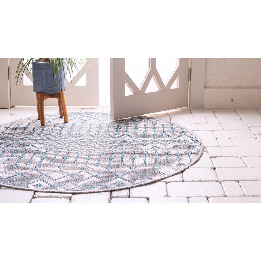 Outdoor Tribal Trellis Rug, Gray/Teal (4' 0 x 4' 0). Picture 4