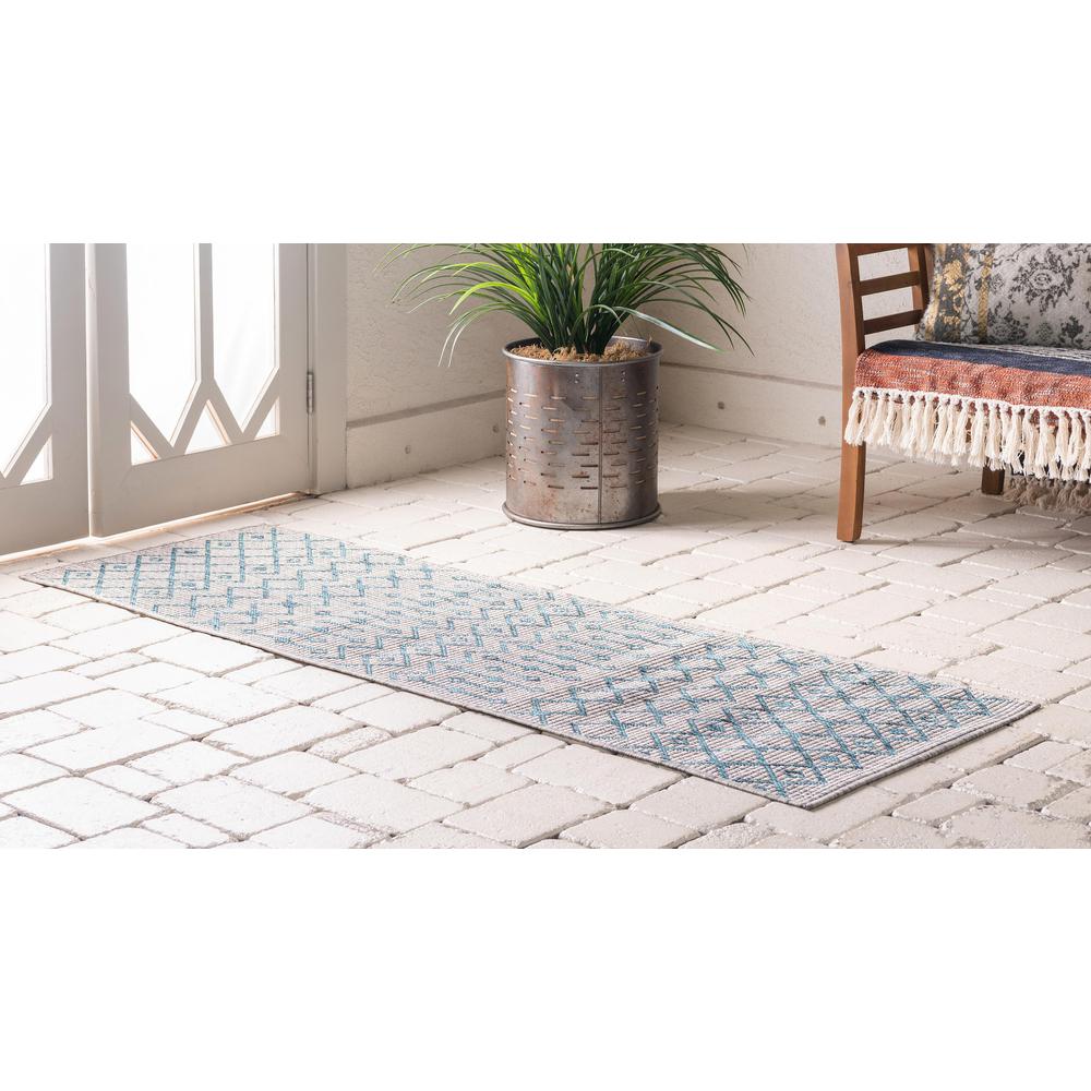 Outdoor Tribal Trellis Rug, Gray/Teal (2' 0 x 6' 0). Picture 4