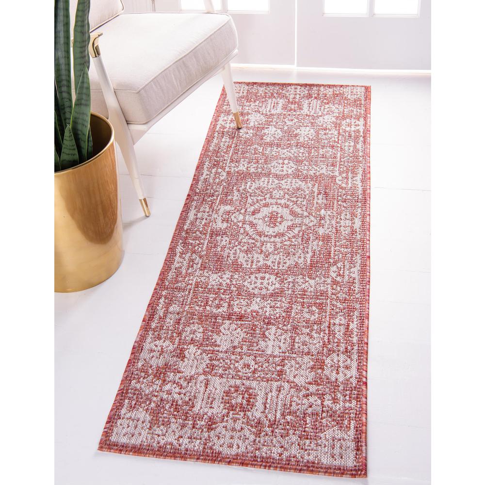 Outdoor Timeworn Rug, Rust Red (2' 2 x 6' 0). Picture 2