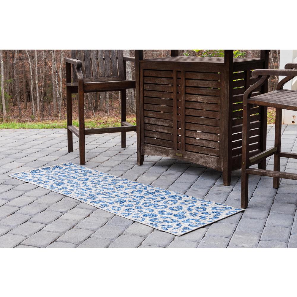 Outdoor Leopard Rug, Blue (2' 0 x 6' 0). Picture 3