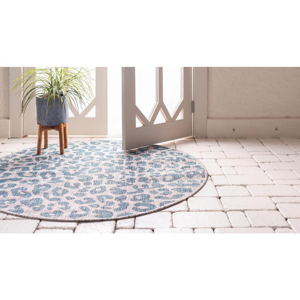 Outdoor Leopard Rug, Teal (4' 0 x 4' 0). Picture 4