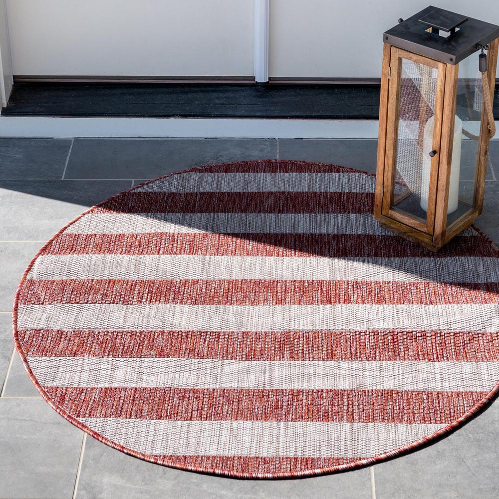 Outdoor Distressed Stripe Rug, Rust Red (4' 0 x 4' 0). Picture 2
