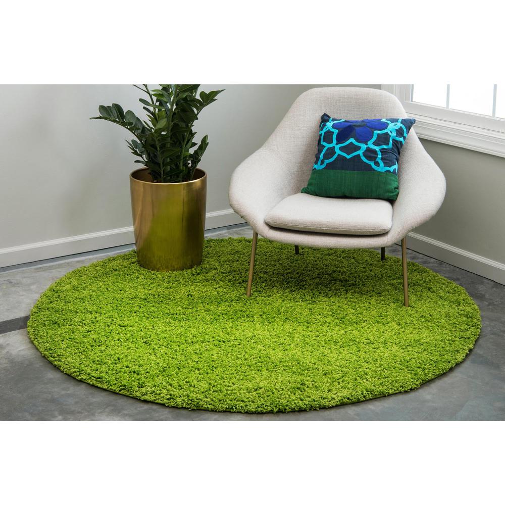 Unique Loom 7 Ft Round Rug in Grass Green (3151411). Picture 3