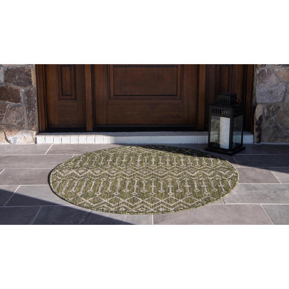 Unique Loom 3 Ft Round Rug in Green (3159576). Picture 3