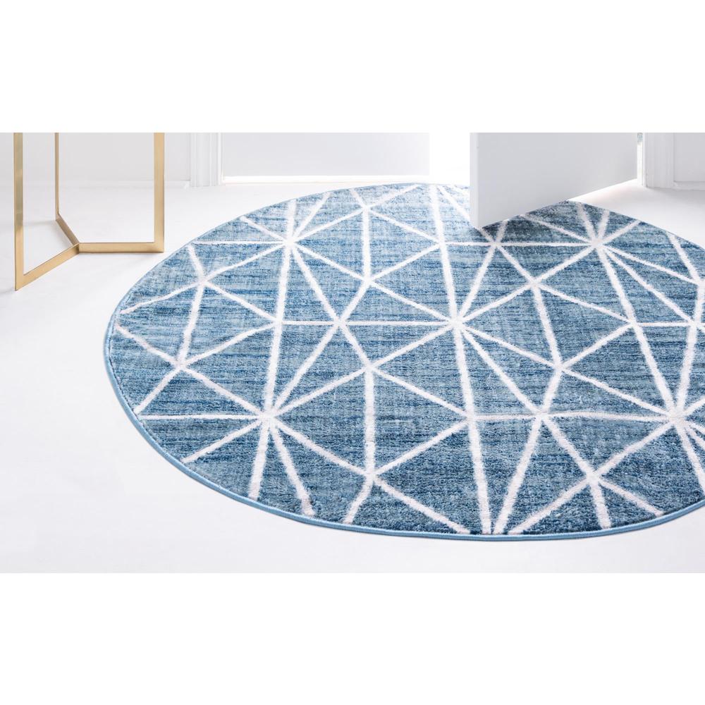 Unique Loom 5 Ft Round Rug in Blue (3149015). Picture 3