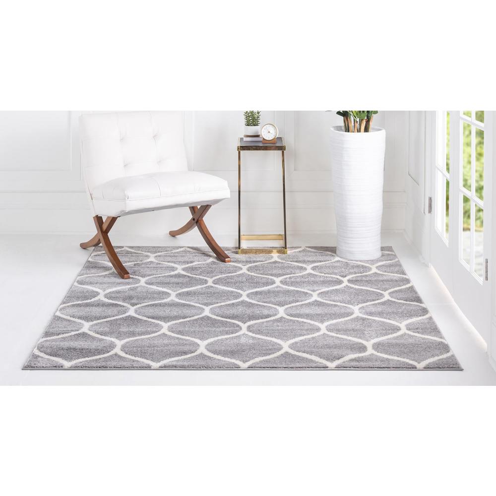 Unique Loom 8 Ft Square Rug in Light Gray (3151581). Picture 4