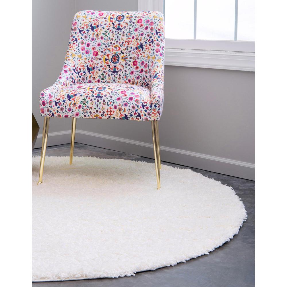 Unique Loom 12 Ft Round Rug in Snow White (3151338). Picture 4