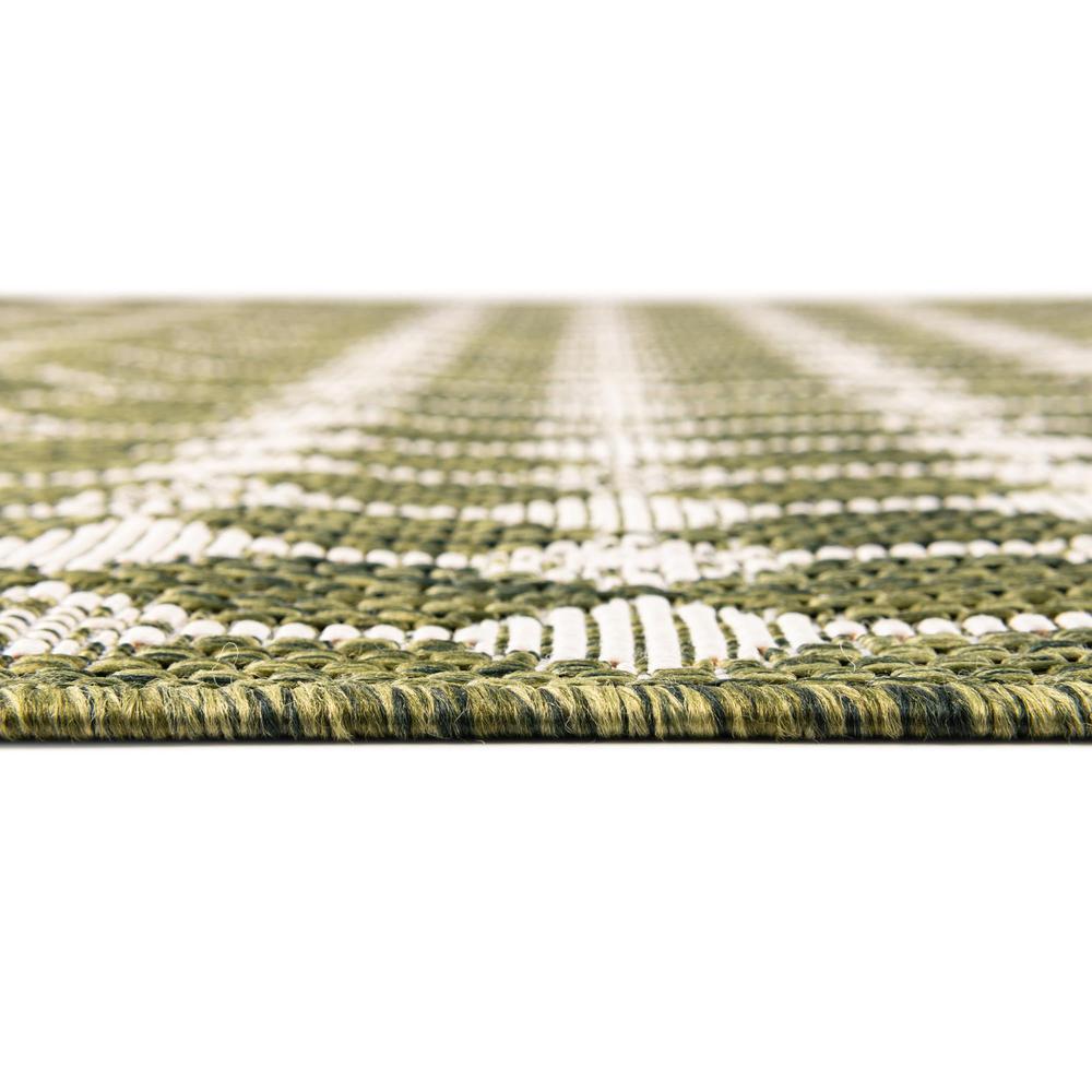 Outdoor Trellis Collection, Area Rug, Green, 5' 3" x 7' 10", Rectangular. Picture 4