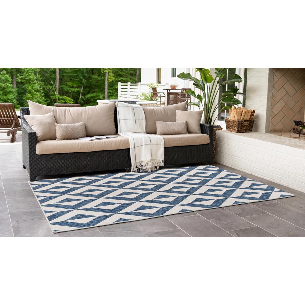 Jill Zarin Outdoor Collection Area Rug, Blue, 4' 0" x 6' 0" Rectangular. Picture 3