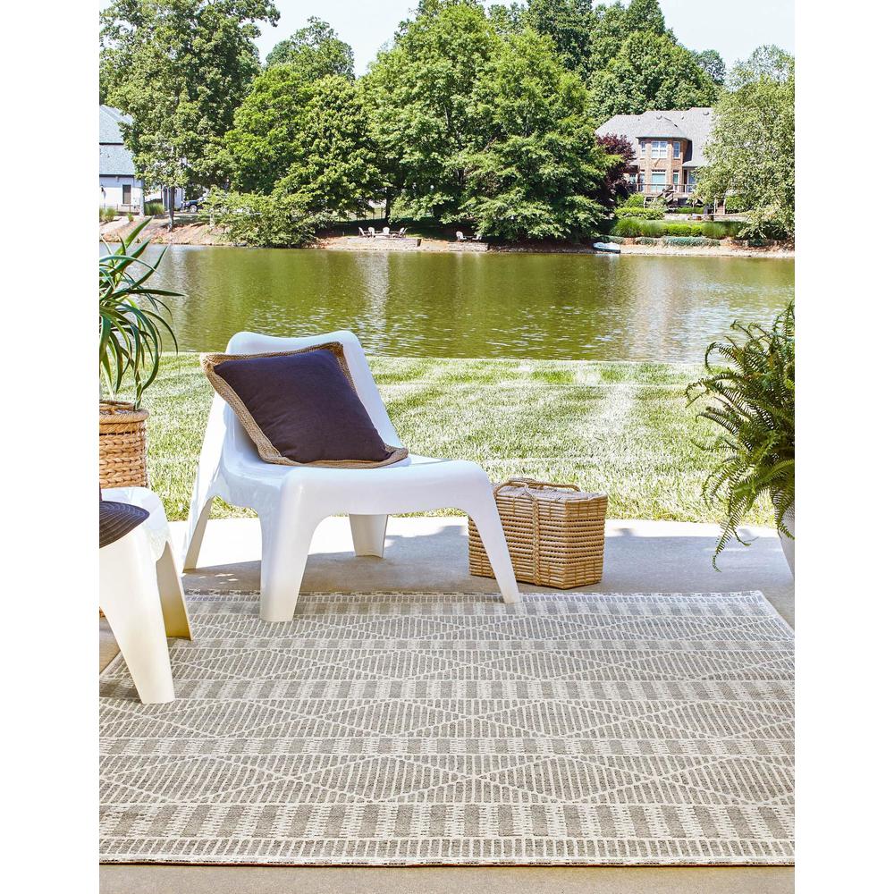 Outdoor Trellis Collection, Area Rug, Gray, 4' 0" x 6' 0", Rectangular. Picture 3