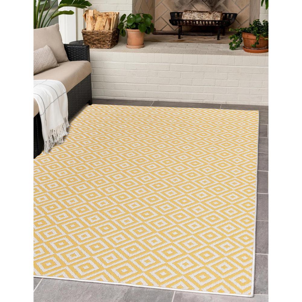 Jill Zarin Outdoor Collection Area Rug, Yellow Ivory, 4' 0" x 6' 0", Rectangular. Picture 2