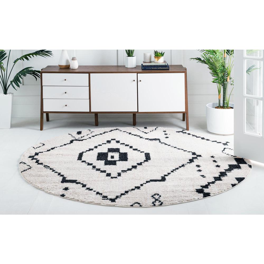 Unique Loom 4 Ft Round Rug in Ivory (3148519). Picture 4