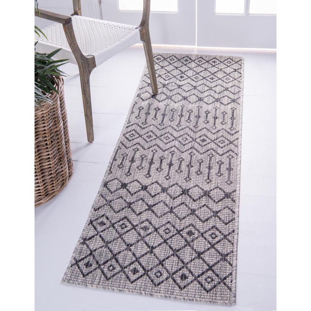 Unique Loom 8 Ft Runner in Light Gray (3159528). Picture 2