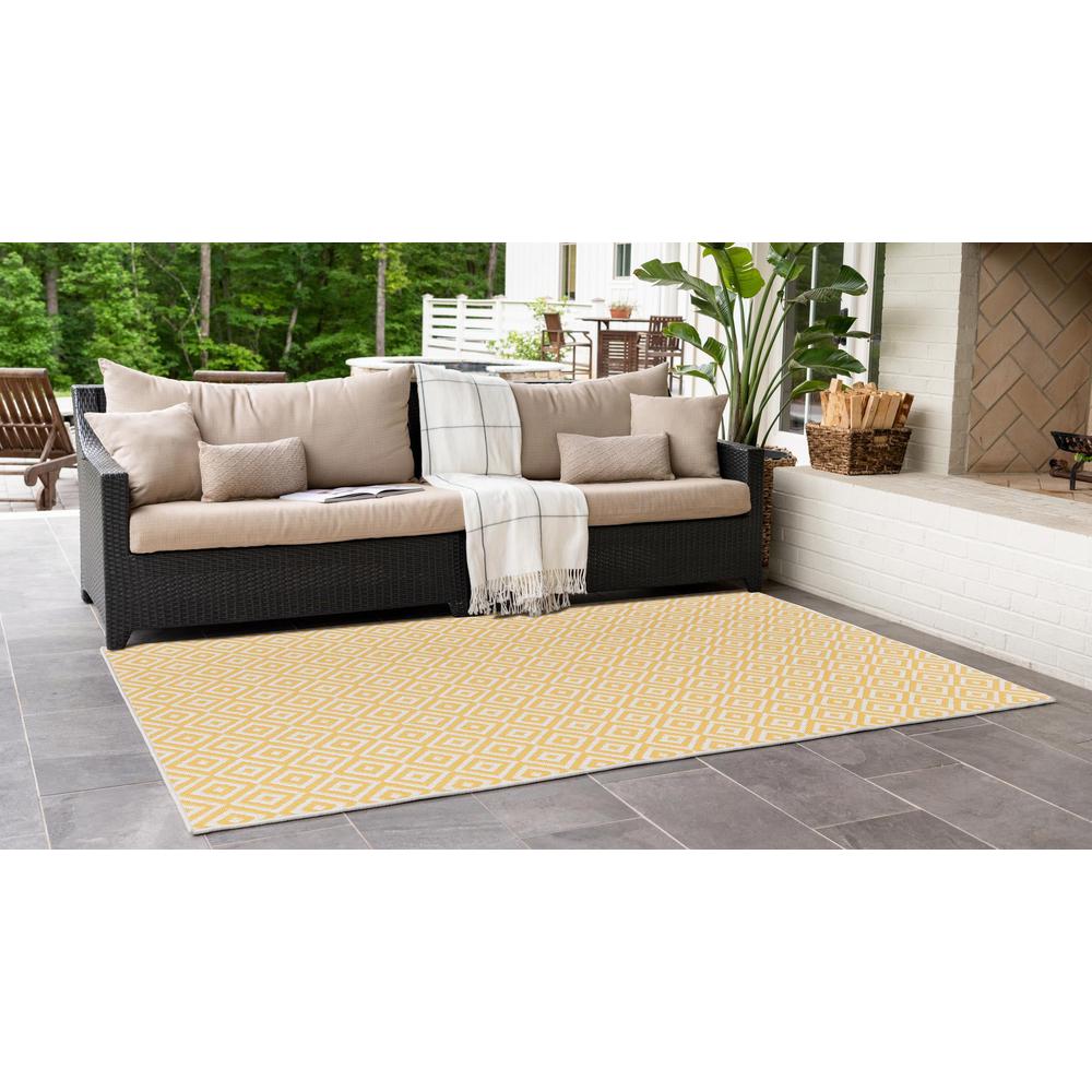 Jill Zarin Outdoor Collection Area Rug, Yellow Ivory, 4' 0" x 6' 0", Rectangular. Picture 3