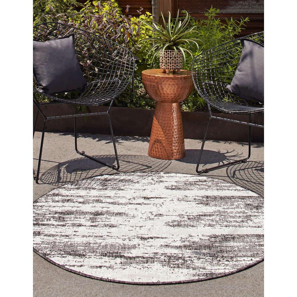 Outdoor Modern Collection, Area Rug, Charcoal, 3' 0" x 3' 0", Round. Picture 3