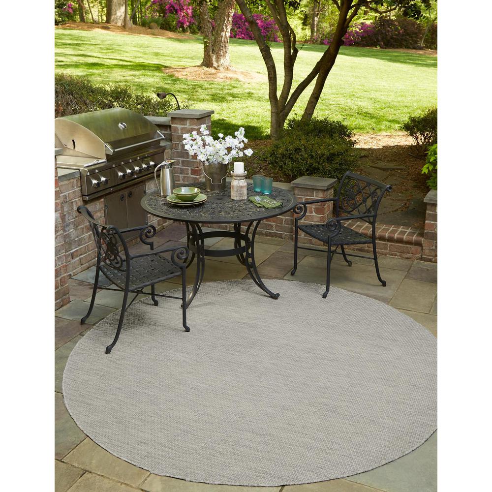 Unique Loom 8 Ft Round Rug in Light Gray (3152103). Picture 1