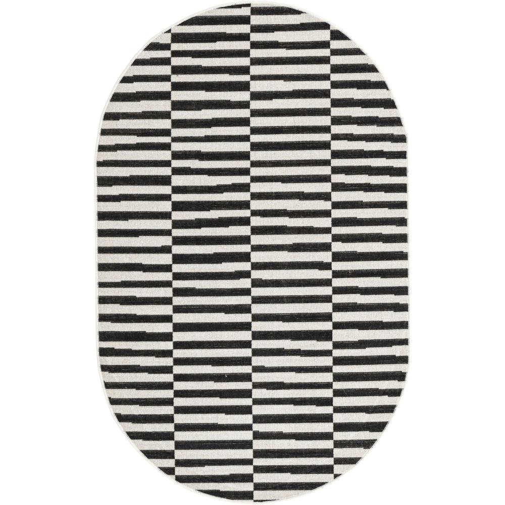 Unique Loom 3x5 Oval Rug in Black (3154115). Picture 1
