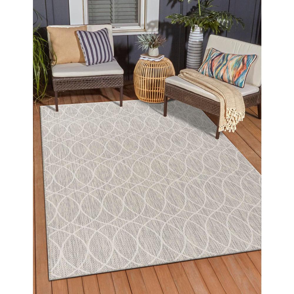 Outdoor Trellis Collection, Area Rug, Light Gray, 5' 3" x 7' 10", Rectangular. Picture 2
