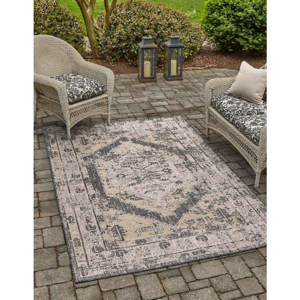 Unique Loom Rectangular 6x9 Rug in Charcoal (3163128). Picture 1