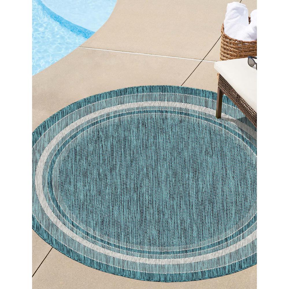 Unique Loom 8 Ft Round Rug in Teal (3158207). Picture 1