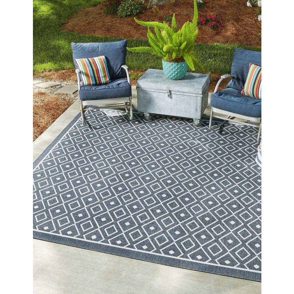 Unique Loom 8 Ft Square Rug in Navy Blue (3158181). Picture 1