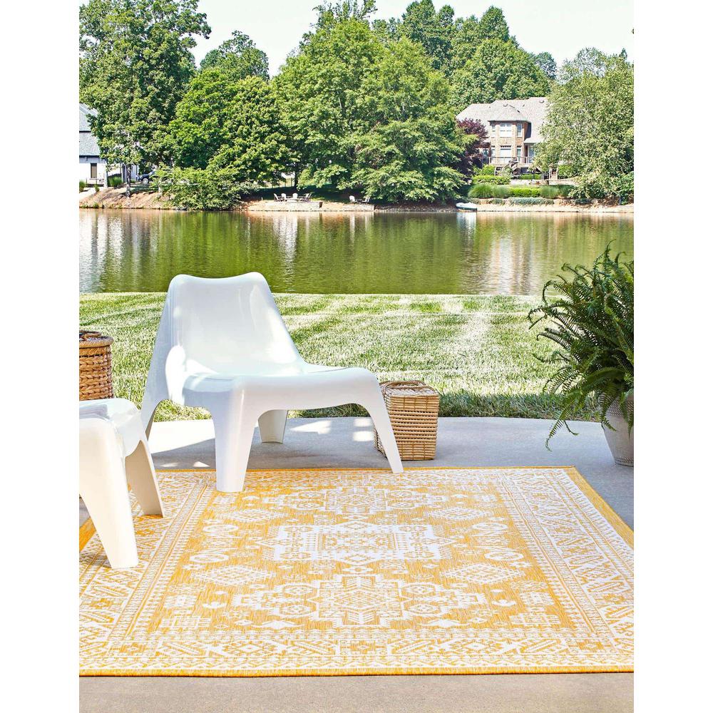 Outdoor Aztec Collection, Area Rug, Yellow, 3' 3" x 5' 3", Rectangular. Picture 3
