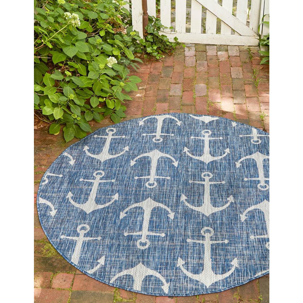 Unique Loom 4 Ft Round Rug in Blue (3162758). Picture 1