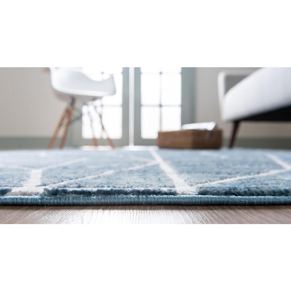 Unique Loom 5 Ft Round Rug in Blue (3149015). Picture 5