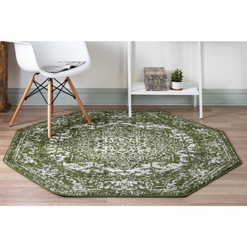 Unique Loom 5 Ft Octagon Rug in Green (3150461). Picture 4