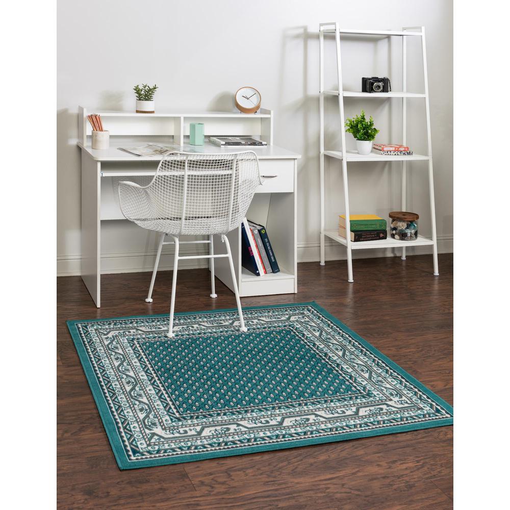 Unique Loom 4 Ft Square Rug in Teal (3154099). Picture 2